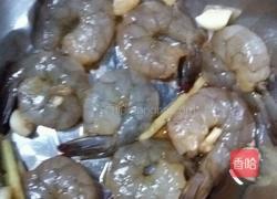 椒盐炸虾的做法图解2
