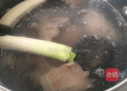 羊排萝卜汤的做法图解3