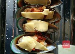 奶酪芝士辣椒蒜蓉烤青口的做法图解3