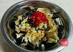 蒜蓉豉汁蒸鲮鱼干的做法图解3
