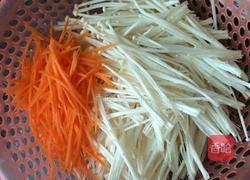 金针菇炒肉丝的做法图解3