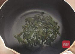 螺旋藻肉丸汤的做法图解3