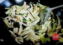 芹菜木耳炒腐竹的做法图解9