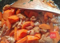 胡萝卜烧鸡肉的做法图解8