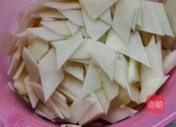 家常土豆片炒肉的做法图解2