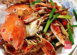 姜葱炒蟹的做法图解1