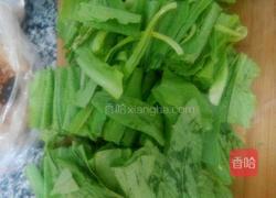 蒜炒油麦的做法图解1