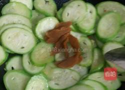 菜脯蒜香丝瓜的做法图解5