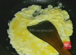 虾仁木须肉的做法图解1