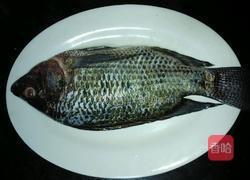 糖醋罗非鱼的做法图解1