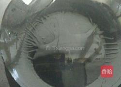 鸡腿炖蘑菇的做法图解1