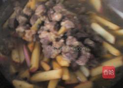 牛腩炖萝卜粉丝的做法图解8