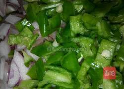 彩色蛋炒饭的做法图解1