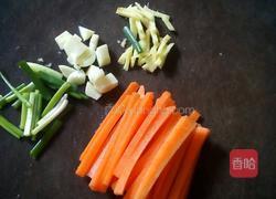 “乐享陶瓷”杏鲍菇炒肉丝的做法图解3