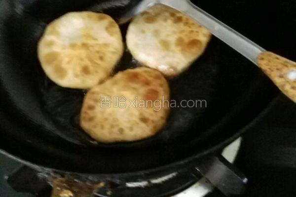猪肉圆白菜馅饼