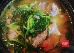 鸡毛菜番茄土豆小排汤的做法图解5