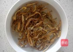 鲜藕黄花菜龙骨汤的做法图解1
