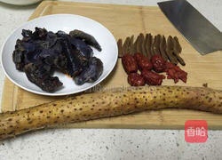 灵芝乌鸡汤的做法图解3