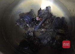 灵芝乌鸡汤的做法图解4