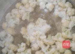 凉拌菜花的做法图解2