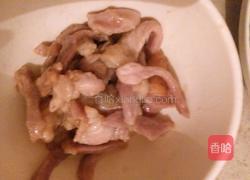 双菇炒肉的做法图解3