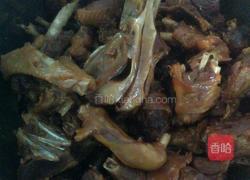 闷姜蒜鸭的做法图解3