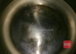 番茄鸡蛋咖喱鱼丸汤的做法图解1