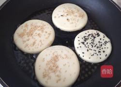 芝麻软糖饼的做法图解10