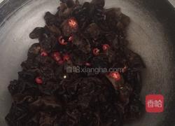 凉拌东北云耳的做法图解2