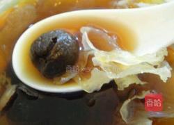 龙眼银耳汤的做法图解5