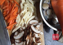 三鲜面的做法图解1