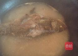 奶汤鲫鱼的做法图解2