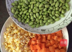 素炒三丁(金玉满堂)的做法图解2