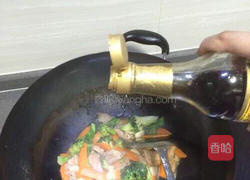 西兰花胡萝卜炒肉片的做法图解8