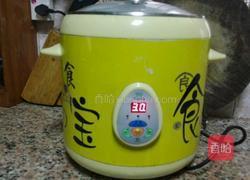 冰糖雪耳炖木瓜的做法图解5