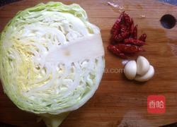 手撕包菜的做法图解1