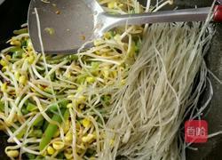 黄豆芽炖粉条的做法图解7