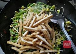 黄豆芽炖粉条的做法图解8