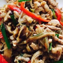 香菇绿豆芽炒肉丝的做法[图]