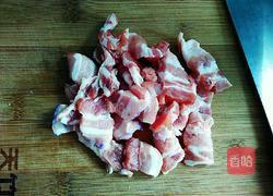 蘑菇炒肉的做法图解2