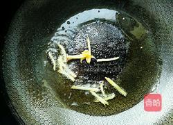 蘑菇炒肉的做法图解6