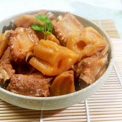 排骨炖莲藕的做法[图]