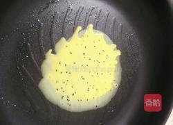 平底锅脆皮蛋卷的做法图解4