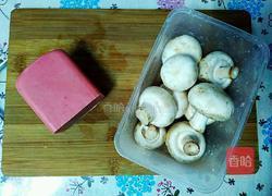 椰浆蘑菇浓汤的做法图解1