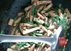 大蒜炒香干的做法图解4