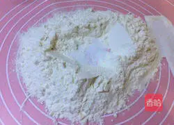 Nine-layer pepper, chive and scallion soft cake recipe illustration 1