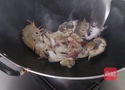 姜葱花蟹的做法图解2
