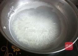 翡翠白玉米汤的做法图解3