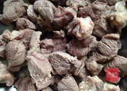 牛肉汤的做法图解2