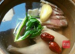 嫩尖咸肉鸭腿煲(腌笃鲜)的做法图解6